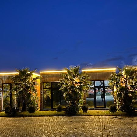 Havana House Sakes Екстериор снимка