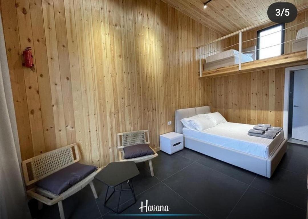 Havana House Sakes Екстериор снимка