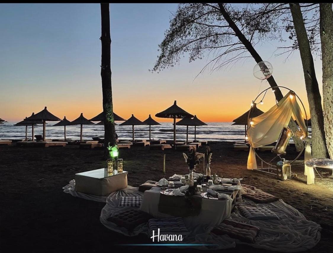 Havana House Sakes Екстериор снимка