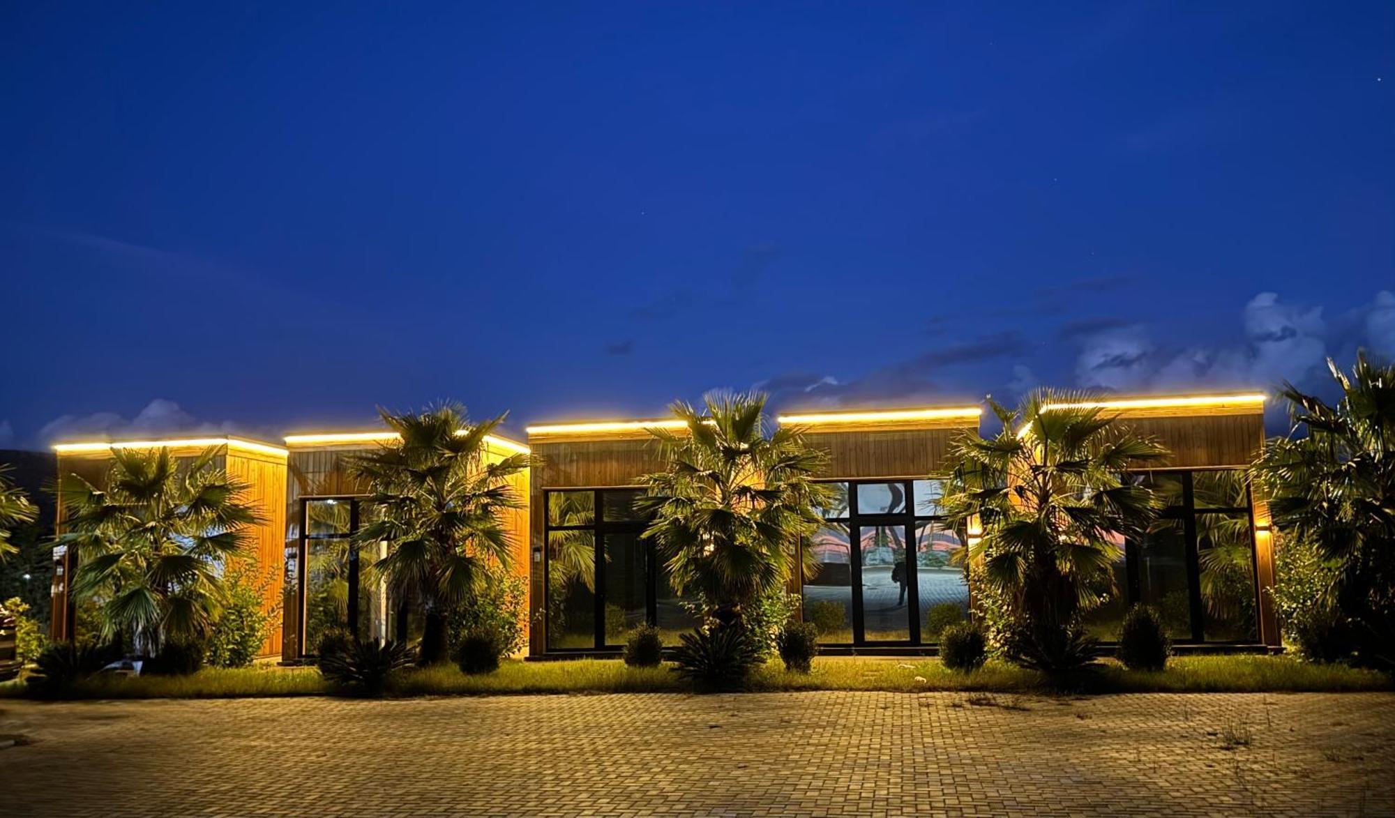 Havana House Sakes Екстериор снимка